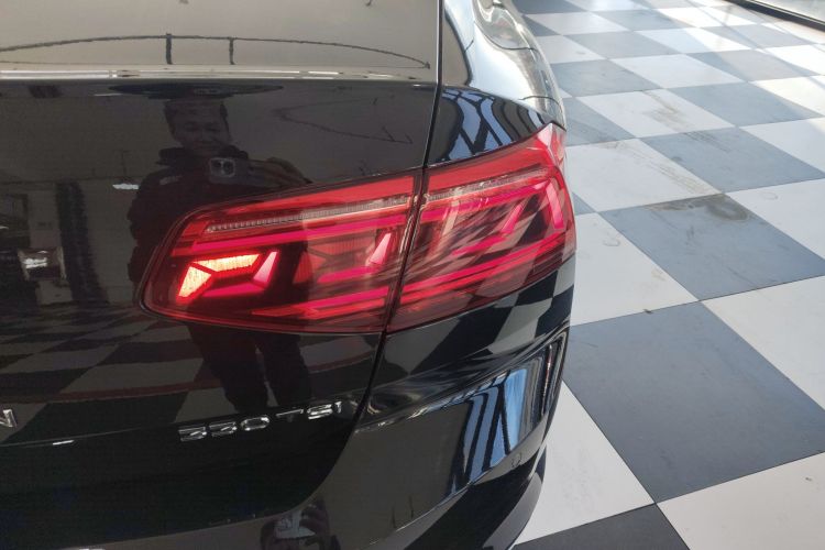 大众 迈腾 2020款 330TSI DSG 豪华型车身外观9