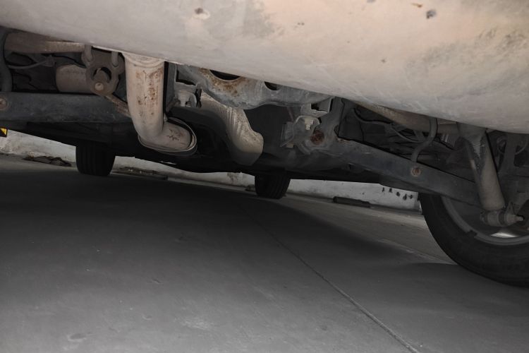 日产 逍客 2012款 2.0XV 雷 CVT 2WD局部细节9009