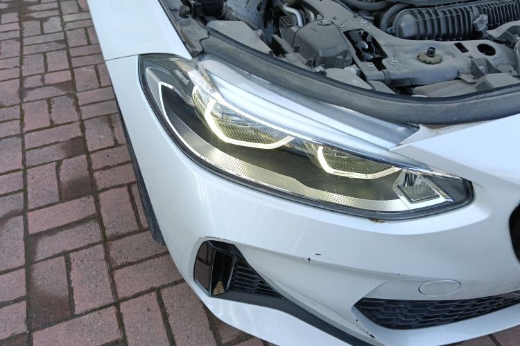 宝马1系 2022款 125i M运动曜夜版车身外观8