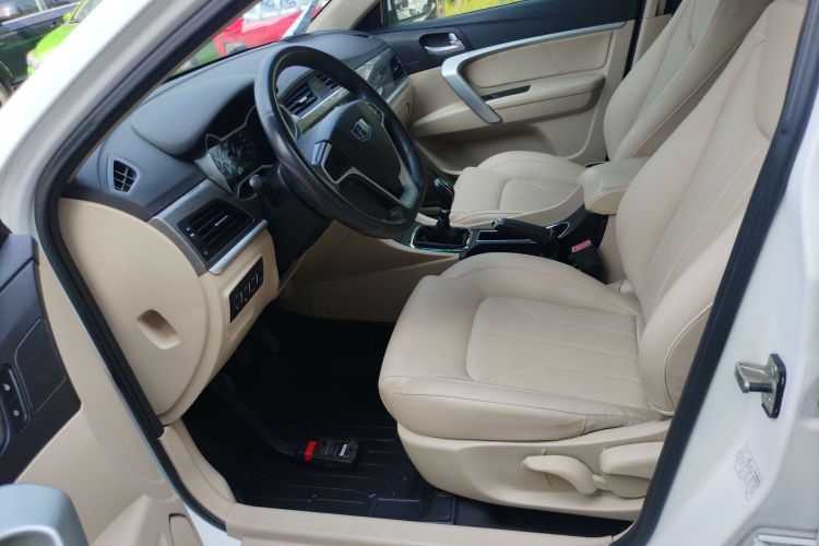 吉利汽车 帝豪 2017款 三厢百万款 1.5L 手动豪华型局部细节19