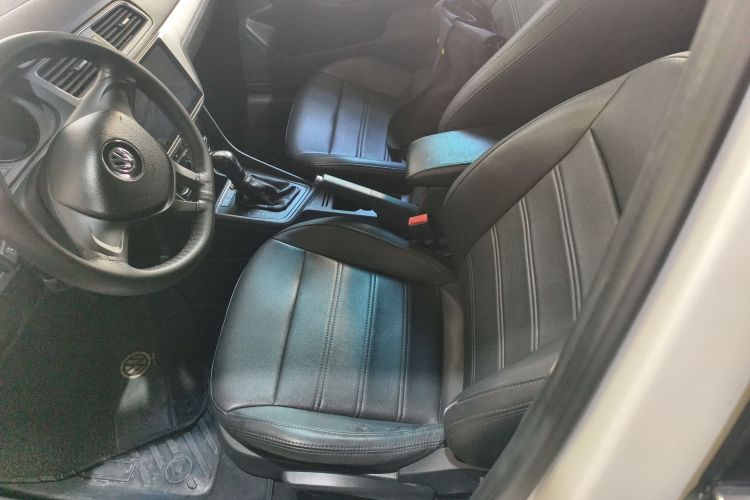 大众 朗逸 2017款 1.6L 自动风尚版中控内饰19