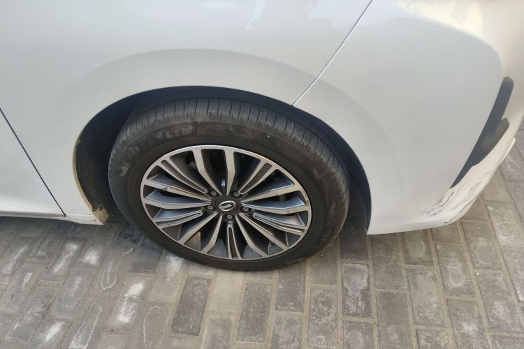 广汽传祺 传祺M6 2019款 270T 自动尊享版（七座）国V车身外观10