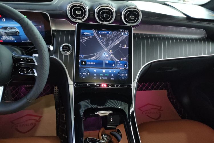 奔驰GLC 2023款 改款 GLC 300 L 4MATIC 豪华型 7座中控内饰16