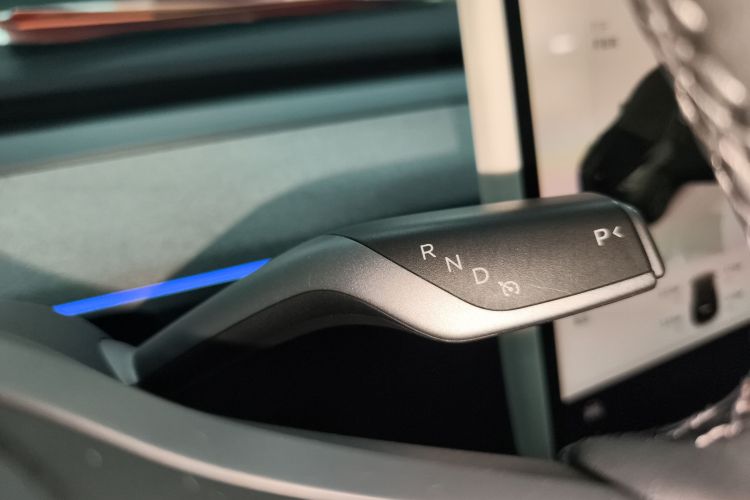 特斯拉 Model Y 2023款 后轮驱动版中控内饰18