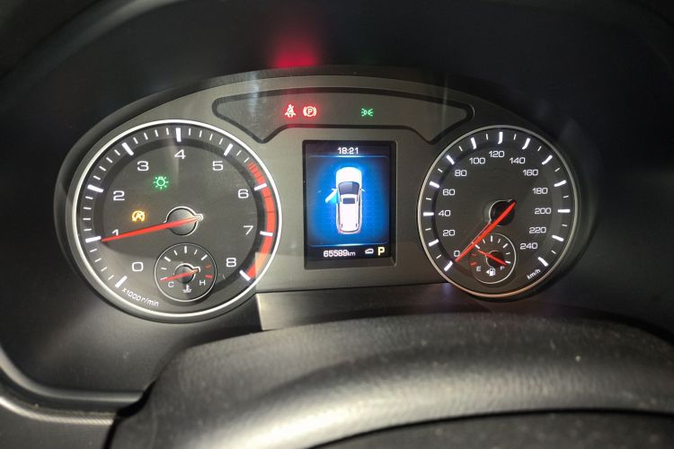 哈弗H6 2018款 运动版 1.5T 自动两驱精英型 国V中控内饰14