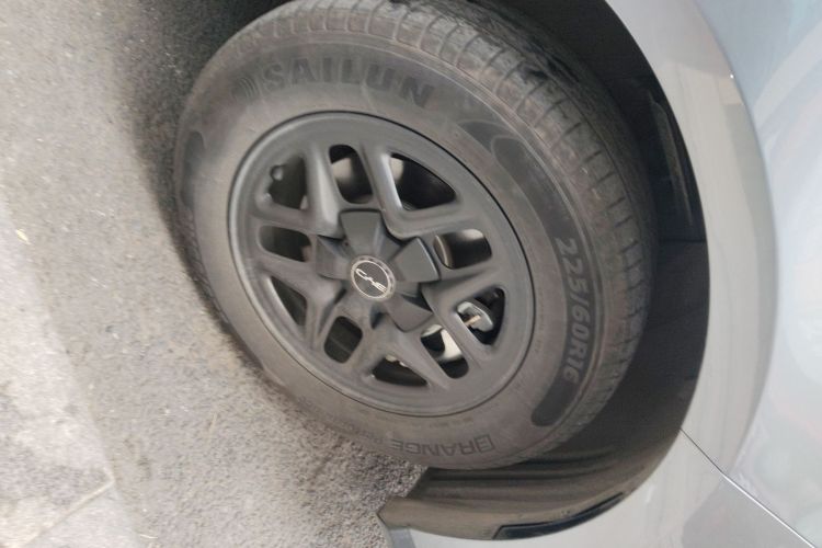 比亚迪 海豹05 DM-i 2025款 DM-i 智驾版 55KM豪华型车身外观10