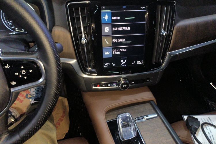 沃尔沃S90 2021款 B5 智远豪华版中控内饰16
