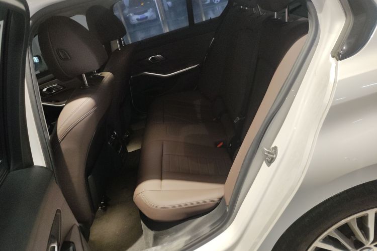 宝马3系 2021款 320i 运动套装中控内饰7004