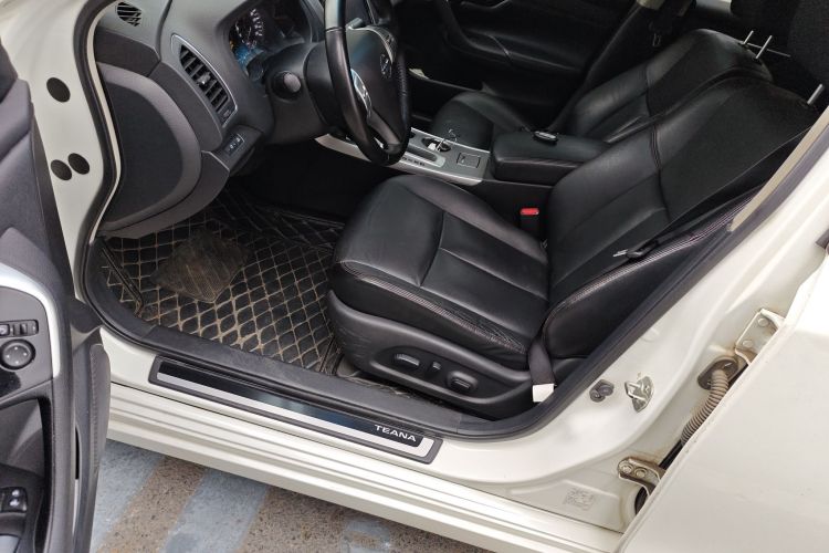 日产 天籁 2018款 2.0L XL 智进版中控内饰20