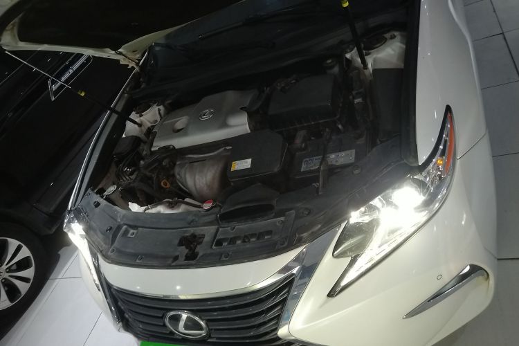 雷克萨斯ES 2015款 250 典雅版局部细节24