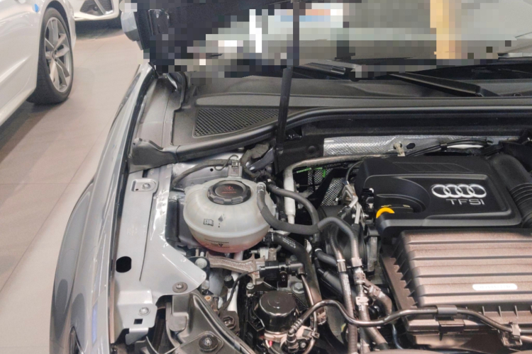 奥迪A3 2020款 Limousine 35 TFSI 时尚型 国VI机舱底盘25