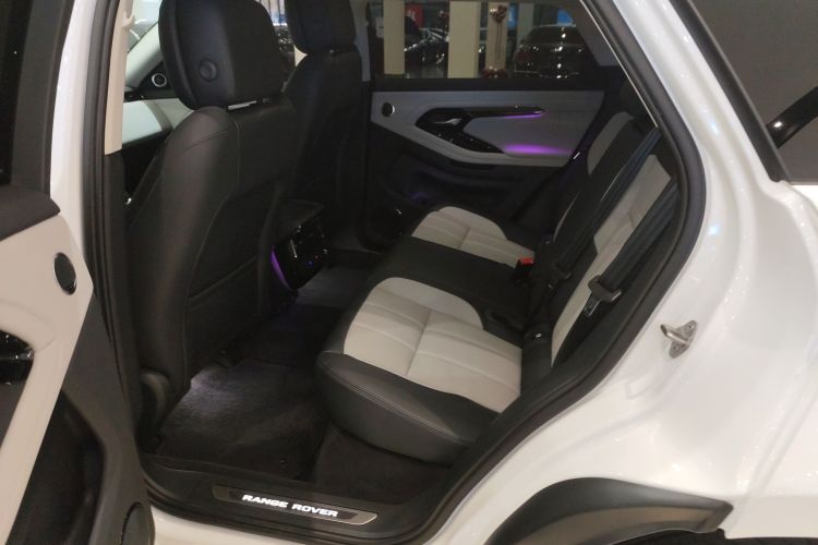 路虎 2024款 揽胜极光L SE 驭光尊耀版中控内饰21