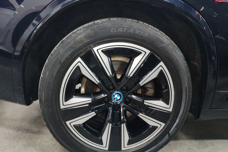 宝马iX3 2022款 领先型车身外观6008