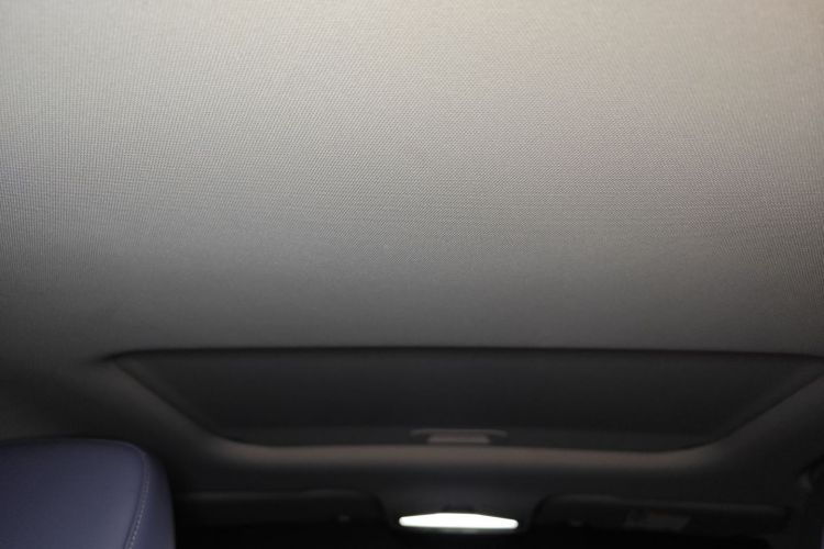 吉利几何E萤火虫 2022款 401KM 玲珑虎 4座中控内饰22