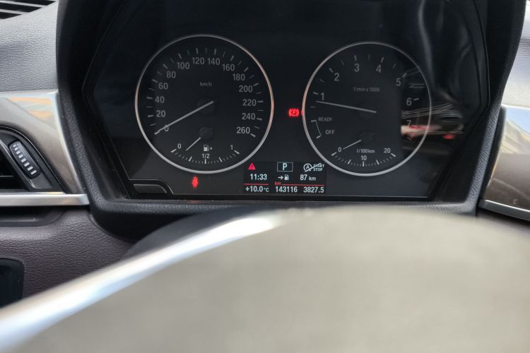 宝马X1 2016款 sDrive20Li 豪华型中控内饰15