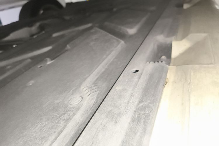 奔驰A级 2021款 A 200 L 运动轿车动感型局部细节9004