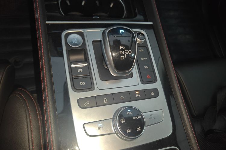 比亚迪 唐新能源 2018款 DM 2.0T 全时四驱智联创世版 7座 国V中控内饰18