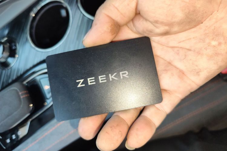 极氪001 2023款 YOU版 100kWh中控内饰7001