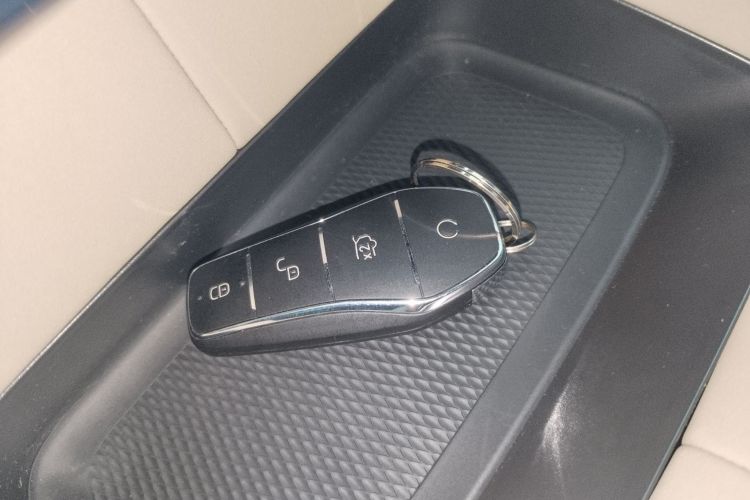 比亚迪 海豚 2023款 420km 时尚版中控内饰7001