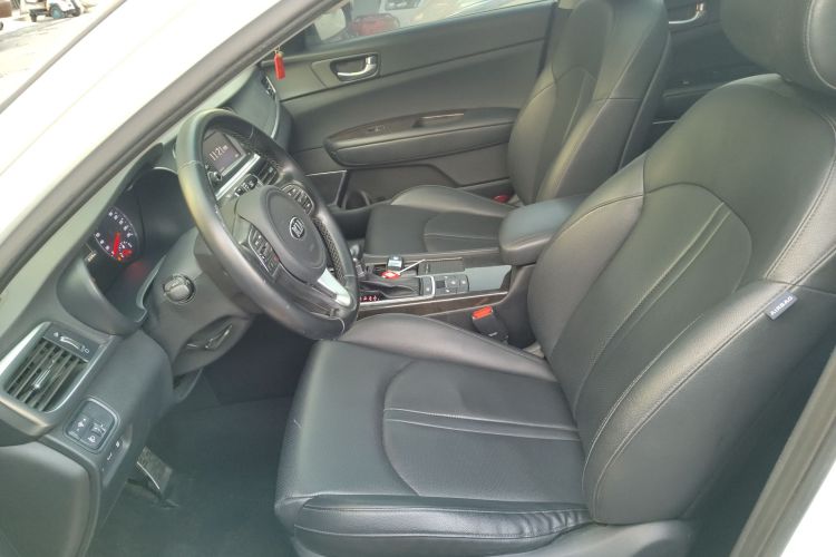 起亚K5 2017款 2.0L 自动15周年特别版LUX中控内饰19