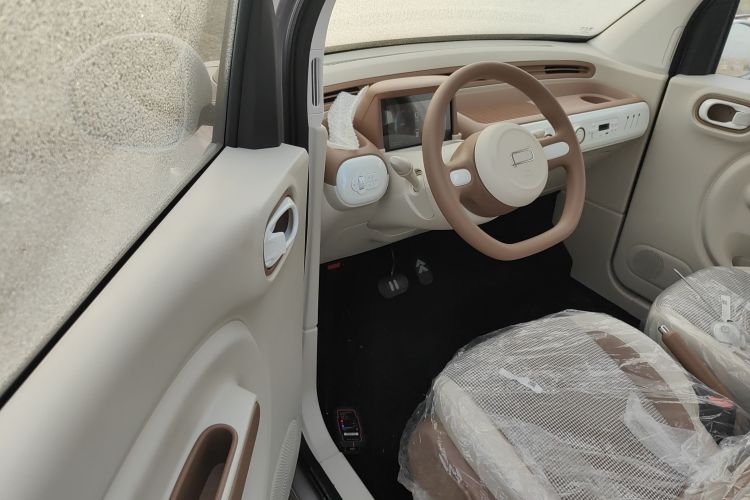 奔腾小马 2026款 222km 萌趣马 Plus中控内饰20