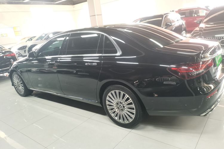 奔驰E级 2021款 改款 E 300 L 豪华型车身外观4