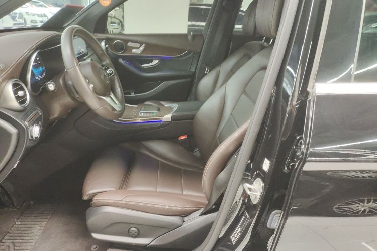 奔驰GLC 2020款 改款 GLC 260 L 4MATIC 豪华型中控内饰19