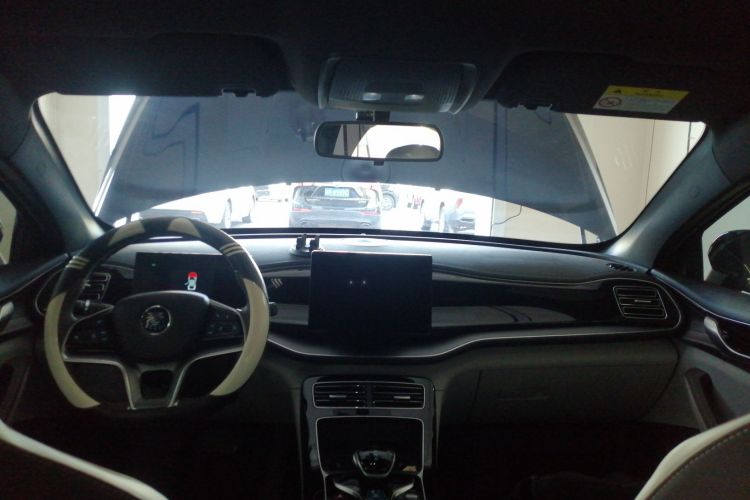 比亚迪 秦PLUS 2023款 冠军版 EV 420KM领先型中控内饰12