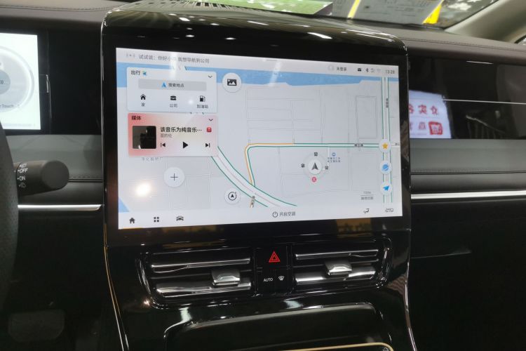 广汽传祺 传祺M8 2024款 大师系列 400T 尊贵版局部细节16