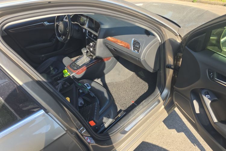 奥迪A4L 2013款 35 TFSI 自动舒适型局部细节9005