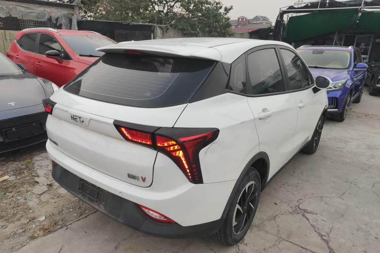 哪吒汽车 哪吒V 2021款 长续航娱乐版车身外观6005