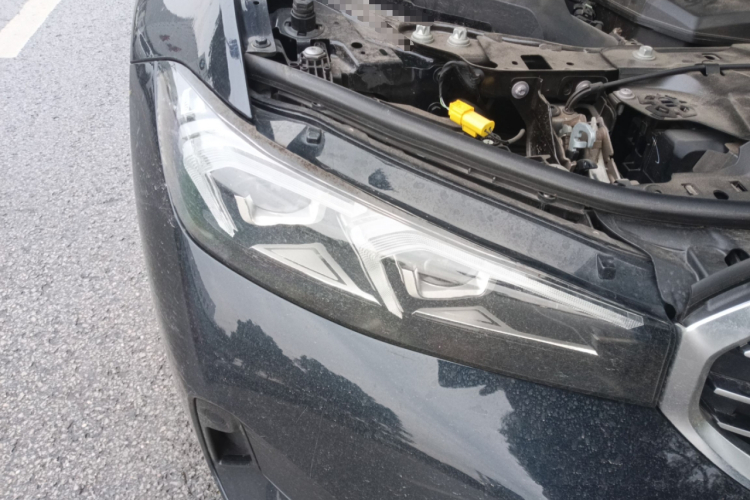 宝马3系 2024款 325Li M运动套装车身外观8