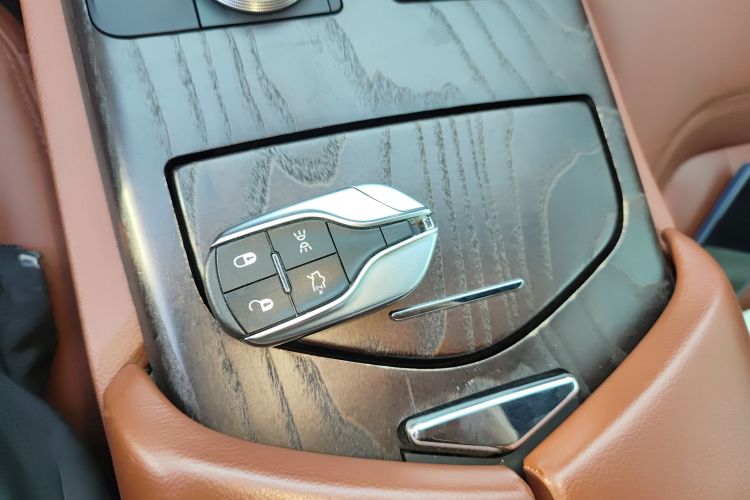 玛莎拉蒂 总裁 2018款 3.0T 标准版中控内饰11