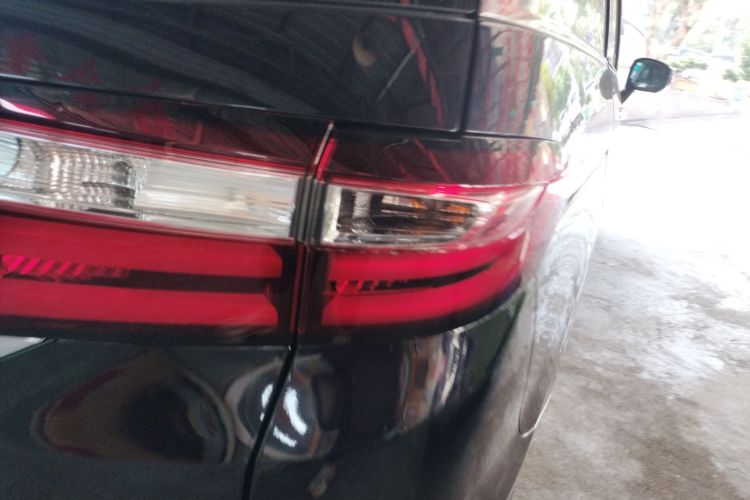 本田 奥德赛 2015款 2.4L 至尊版车身外观9