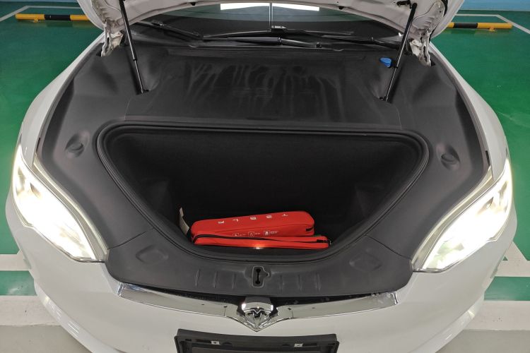 特斯拉 Model S 2019款 Performance 高性能版机舱底盘24