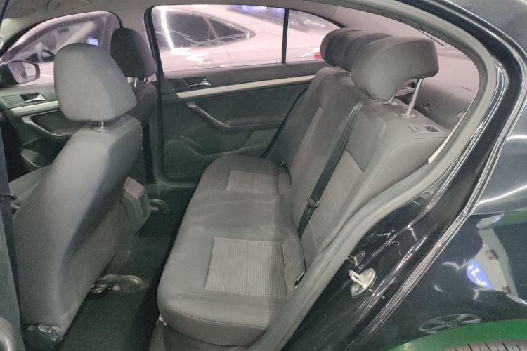 大众 朗逸 2017款 1.6L 自动风尚版中控内饰7004