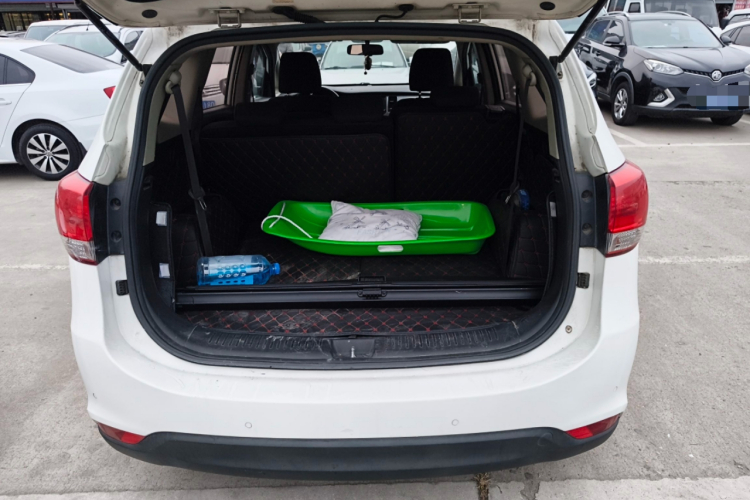 起亚 佳乐 2013款 2.0L 7座自动标准版 国IV机舱底盘23