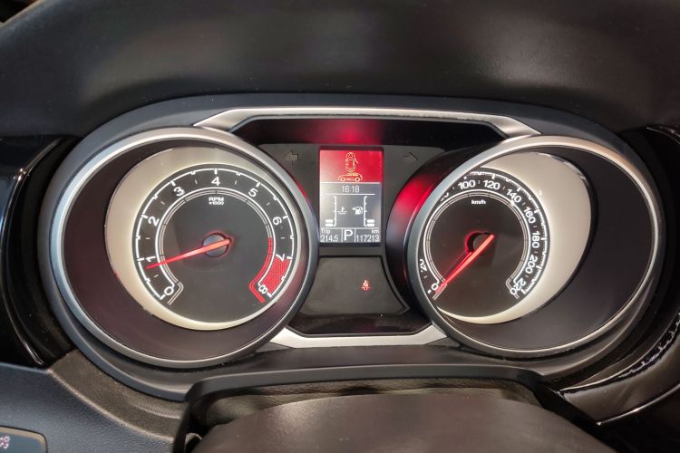 名爵 锐腾 2015款 2.0TGI TST豪华版局部细节14