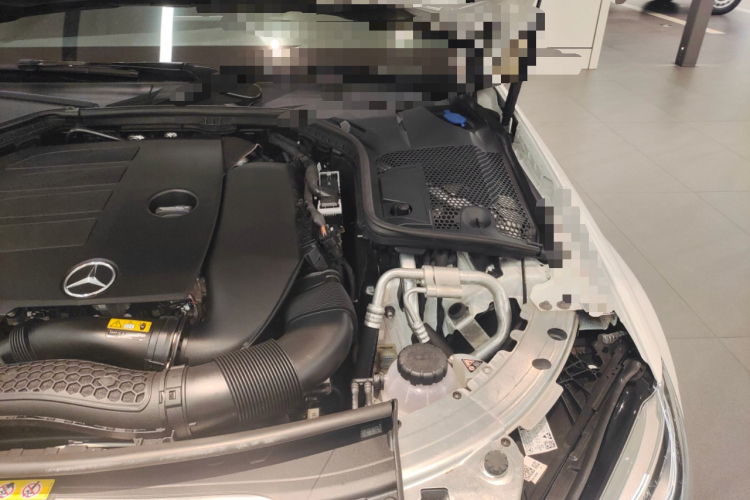 奔驰C级 2021款 C 260 星耀臻藏版机舱底盘26