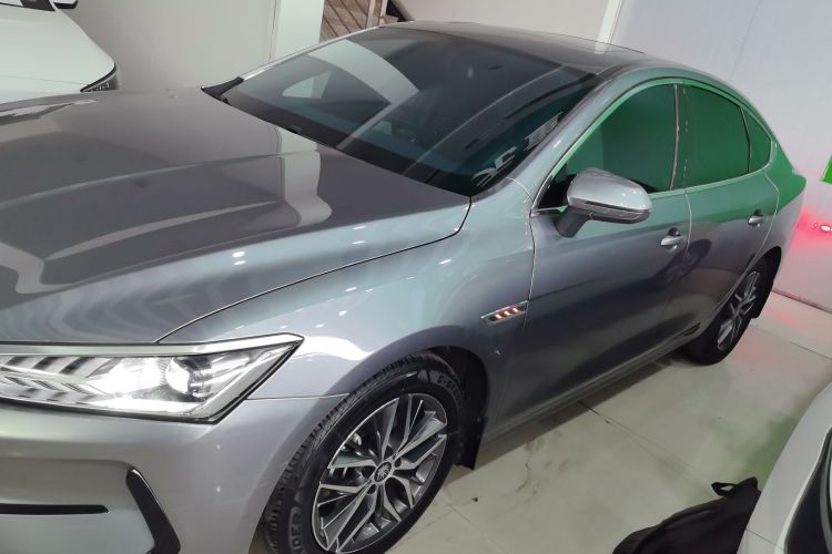 比亚迪 秦PLUS 2021款 EV 500KM 豪华型车身外观4