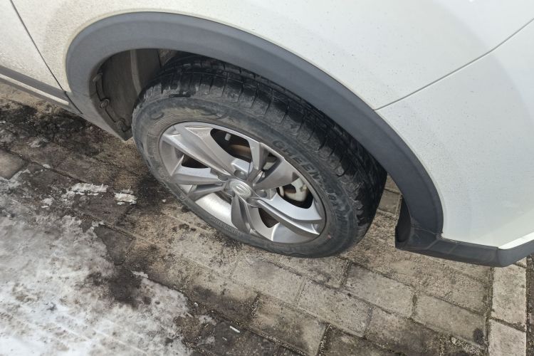 长安CS15 2019款 1.5L 自动进取型 国V车身外观10