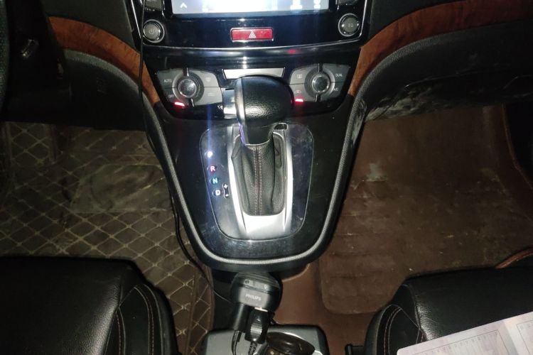 哈弗H6 2014款 运动版 2.4L 自动精英型中控内饰18