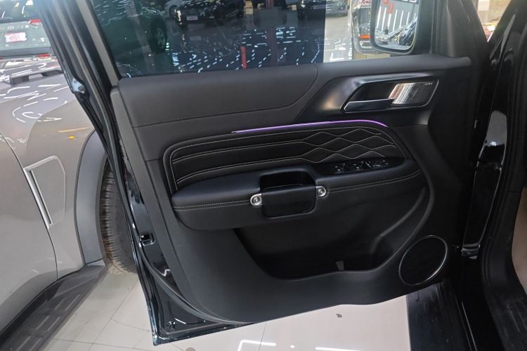 坦克300 2021款 越野版 2.0T 征服者中控内饰7007