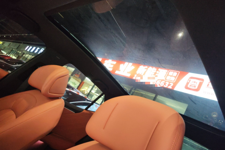 长安启源E07 2025款 纯电 四驱 90kWh Ultra高性能版中控内饰22