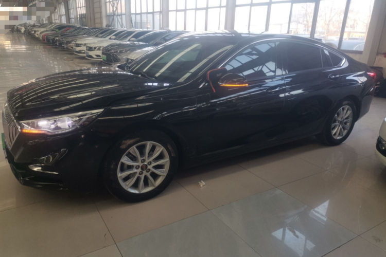 红旗H5 2019款 30TD 型动版车身外观6003