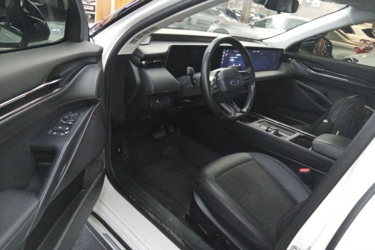 福特 蒙迪欧 2022款 改款 EcoBoost 245 豪华型中控内饰20