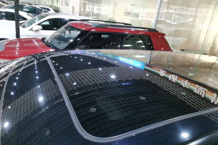 宝骏RM-5 2019款 1.5T CVT 24小时在线尊贵型 7座局部细节57