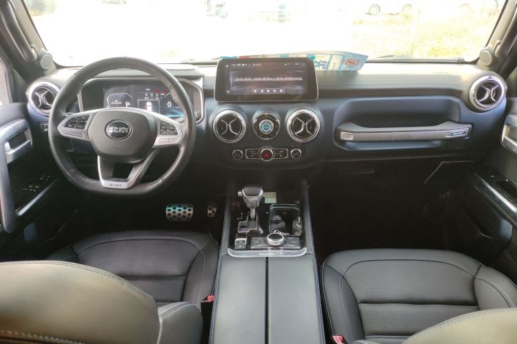 北京越野 北京BJ40 2019款 2.3T 自动四驱城市猎人版尊享型 国VI中控内饰12