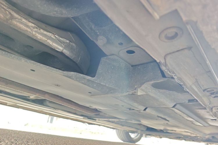 长安UNI-V 2023款 1.5T 运动版局部细节9002