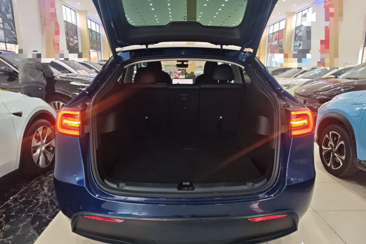 特斯拉 Model Y 2022款 改款 后轮驱动版局部细节23